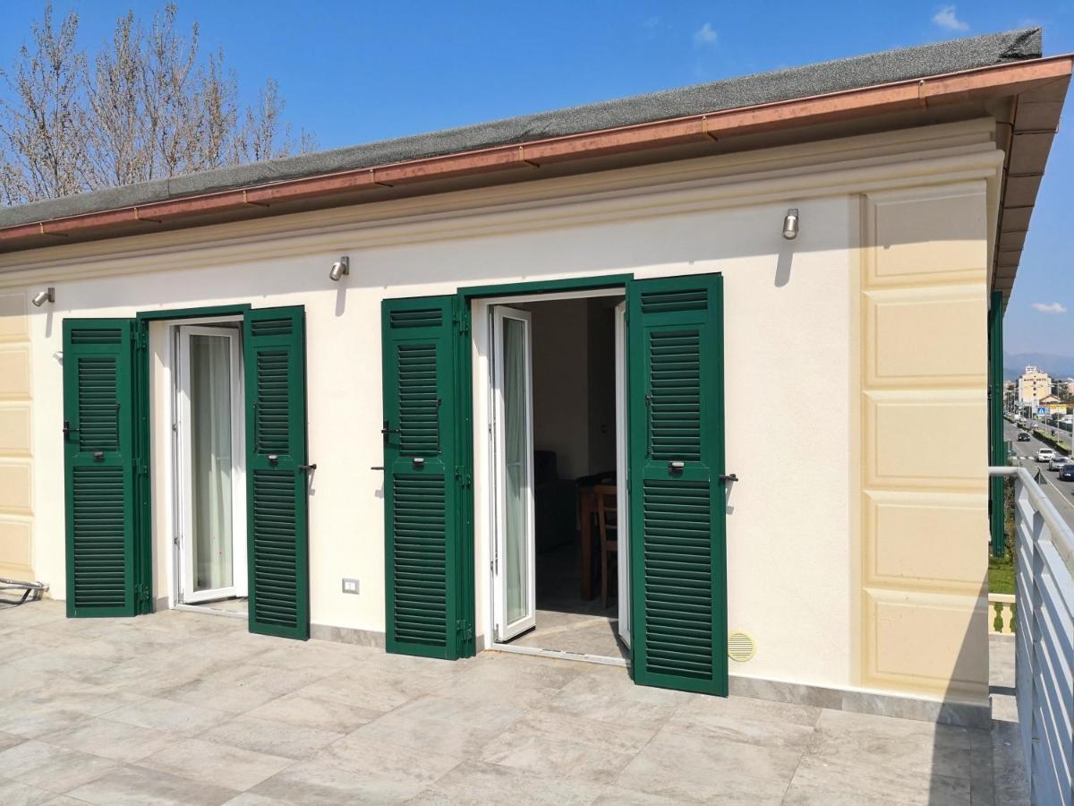 Appartamento Deluxe Con Terrazza Sul Mare 萨沃纳 外观 照片